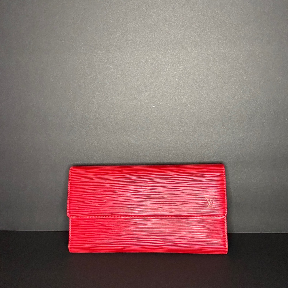 Louis Vuitton Scarlet Textured Wallet